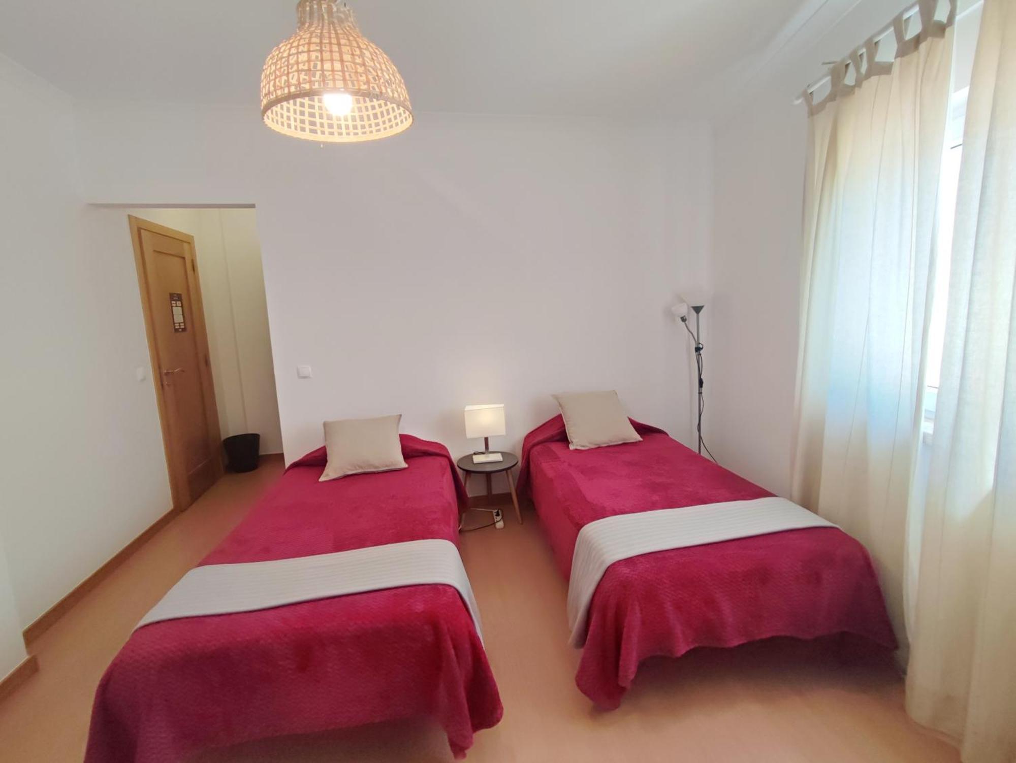 Pksc Surf House Hotell Peniche Rum bild
